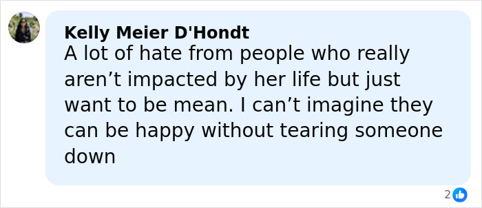 Comment by Kelly Meier D'Hondt about the backlash on Meghan Markle's makeup-free cover photo on social media. Comment by Kelly Meier D'Hondt about the backlash on Meghan Markle's makeup-free cover photo on social media.