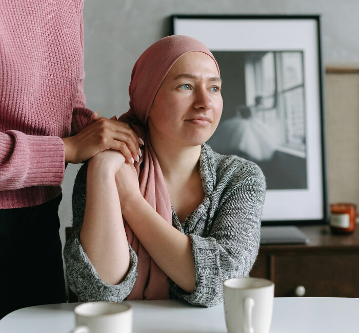 Teacher Who Faked Cancer And Her Own Passing Caught Working With Kids By Former Colleague Teacher Who Faked Cancer And Her Own Passing Caught Working With Kids By Former Colleague