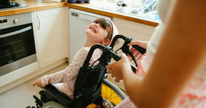 Woman’s Housewarming Party Ends With A Sister Fight, It Gets Her Uninvited From Family Christmas