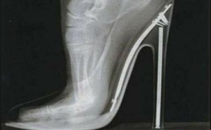 “En Finlandia, los niños les leen a los perros”: Estas 15 historias e imágenes demuestran que nuestro mundo es muy extraño