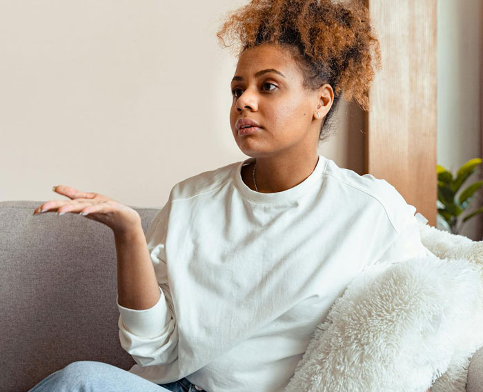 “He Thinks He’s The Gift”: Man Thinks Proposal Counts As A Christmas Gift, Gets A Reality Check “He Thinks He’s The Gift”: Man Thinks Proposal Counts As A Christmas Gift, Gets A Reality Check