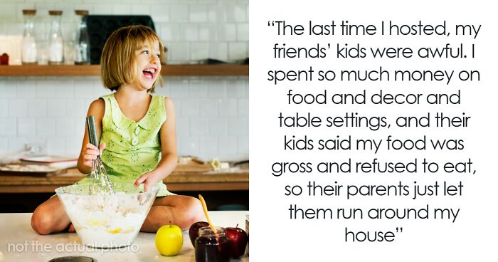 “Don’t Touch My TV”: 73 Thanksgiving Hosts Call Out Behaviors They Can’t Stand From Their Guests