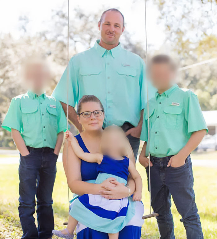 Family portrait of father and children outdoors, highlighting the father of teen slain on cruise and alleged affair with babysitter. Family portrait of father and children outdoors, highlighting the father of teen slain on cruise and alleged affair with babysitter.