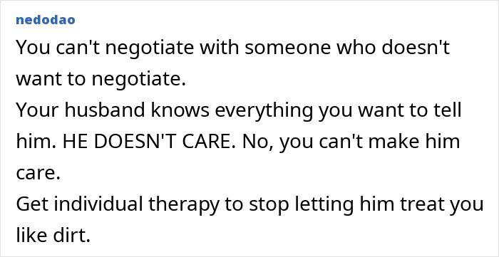 Text post discussing a man prioritizing work over family and his wife's awareness while wanting to stay in the relationship.