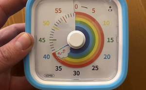 24 Genuinely Brilliant Products That Solve The Most Annoying Winter Kid Problems