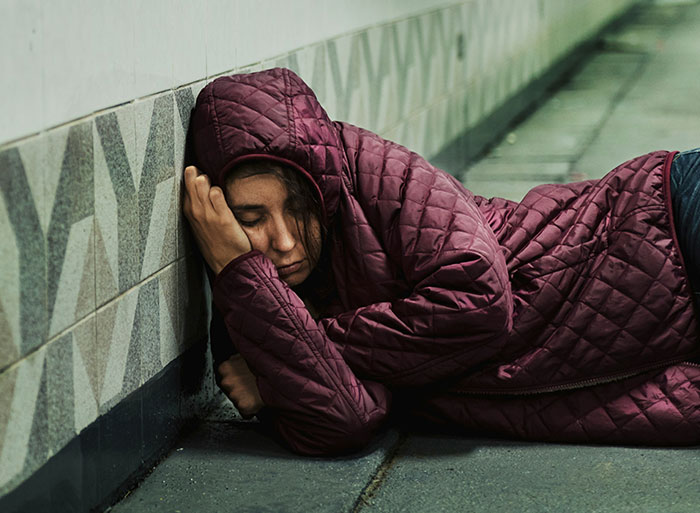 42 Of The Worst Places People Had To Survive A Night In