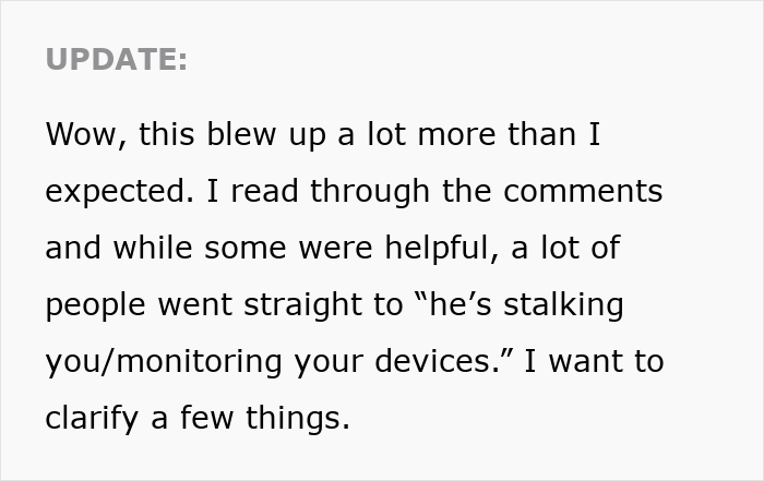 Text update discussing reactions to a guy pressuring his girlfriend about getting a PS5 for Christmas.