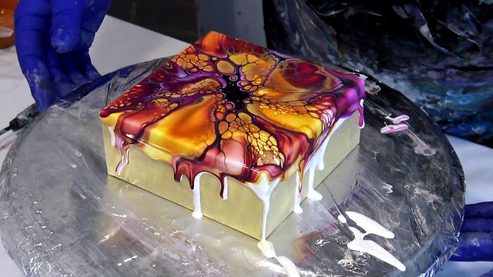 DIY Gift Idea: Festive Acrylic Pouring Bloom Coasters & Resin Box For Christmas DIY Gift Idea: Festive Acrylic Pouring Bloom Coasters & Resin Box For Christmas