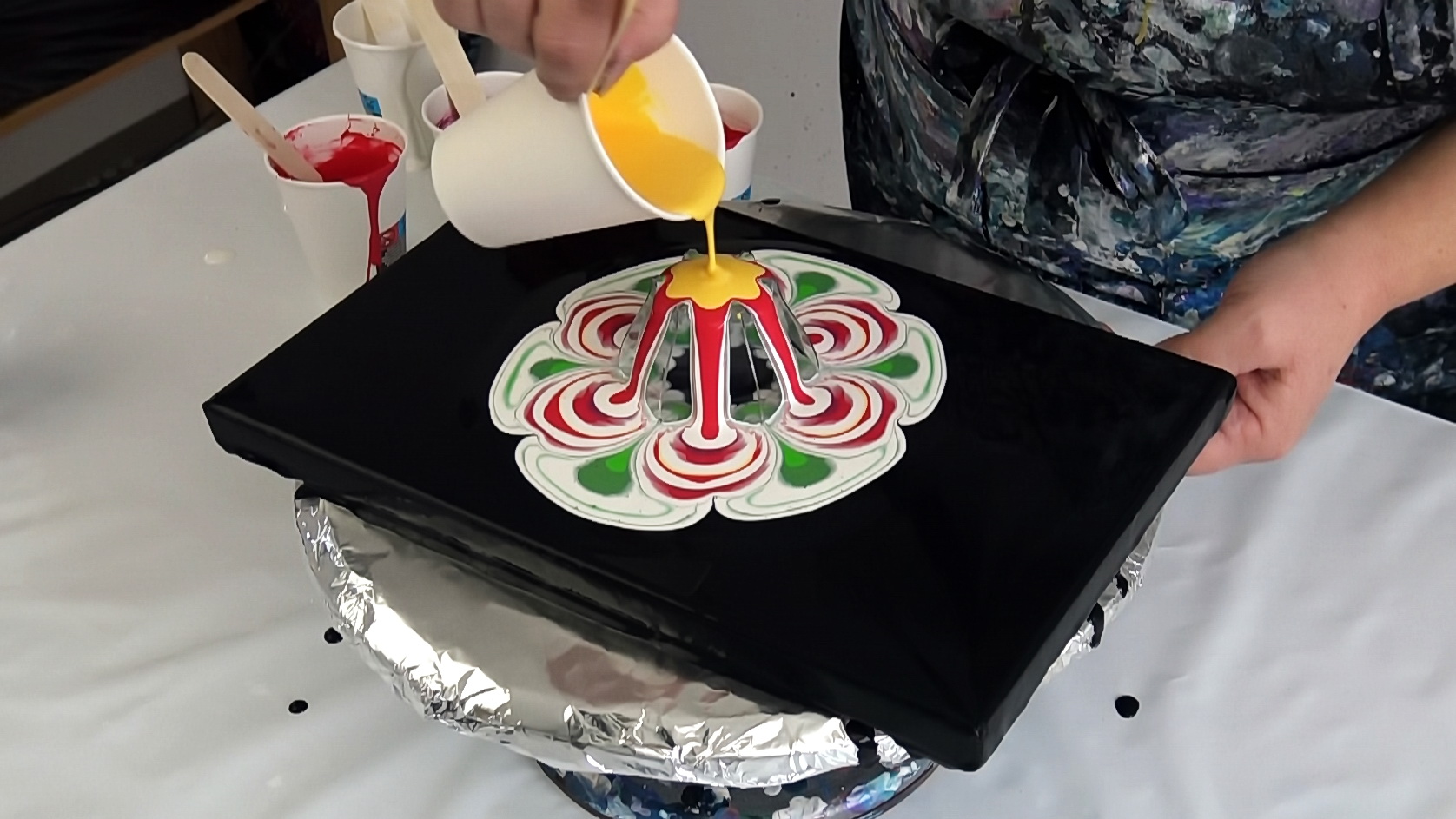 Christmas Star Inspired Fluid Art🌺 ~ Acrylic Pouring Reverse Flower Dip