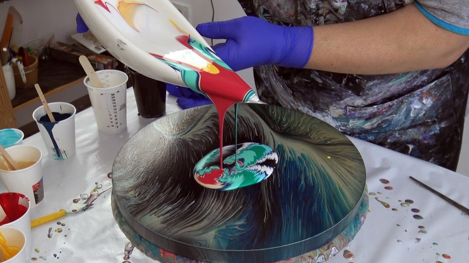 Beauty Or A Beast? Surprising Results With This Acrylic Pour With Gravy Boat