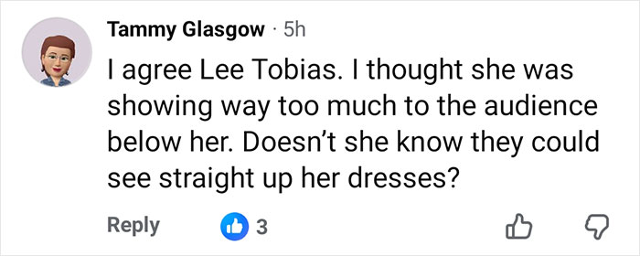 Social media comment criticizing Gwen Stefani's inappropriate outfit for Rockefeller tree lighting event. Social media comment criticizing Gwen Stefani's inappropriate outfit for Rockefeller tree lighting event.