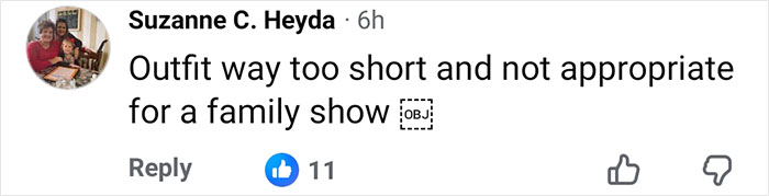 Comment criticizing Gwen Stefani’s outfit as too short and inappropriate for a family show at Rockefeller Tree Lighting event. Comment criticizing Gwen Stefani’s outfit as too short and inappropriate for a family show at Rockefeller Tree Lighting event.