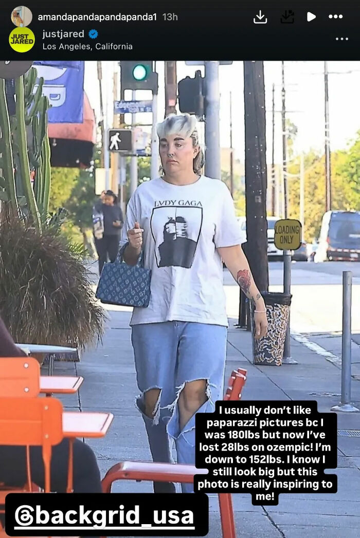Amanda Bynes walking on sidewalk in casual clothes showing dramatic weight loss after injections and paparazzi photos
