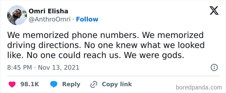 Tweet about memorizing phone numbers and directions before smartphones, reflecting on a past era in therapist memes.