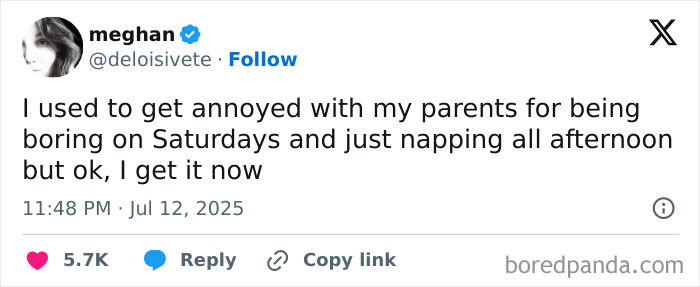 Screenshot of a parenting tweet from 2025 reflecting on childhood and understanding parents, highlighting relatable parenting moments.