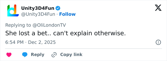 "A New Home For Lice": Gwendoline Christie’s Bizarre Hair Look Hijacks Fashion Awards "A New Home For Lice": Gwendoline Christie’s Bizarre Hair Look Hijacks Fashion Awards