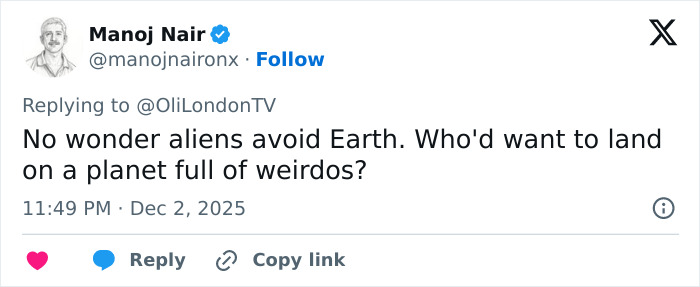 "A New Home For Lice": Gwendoline Christie’s Bizarre Hair Look Hijacks Fashion Awards "A New Home For Lice": Gwendoline Christie’s Bizarre Hair Look Hijacks Fashion Awards