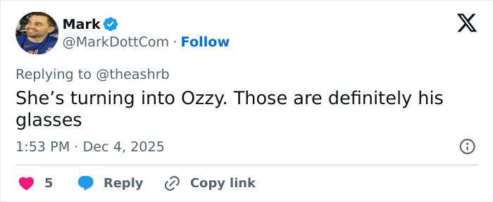 Screenshot of a tweet mentioning Kelly Osbourne’s transformation and her connection to dad Ozzy on his 77th birthday.