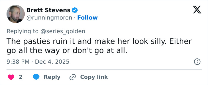 Screenshot of a tweet critiquing Rachel Zegler's see-through dress trend, focusing on the unusual pasties detail. Screenshot of a tweet critiquing Rachel Zegler's see-through dress trend, focusing on the unusual pasties detail.