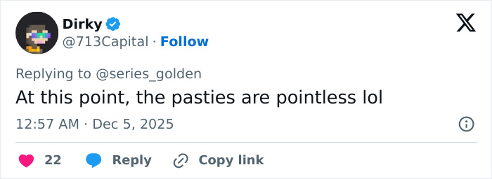 Twitter user replying about Rachel Zegler’s see-through dress trend, commenting humorously on an unusual detail. Twitter user replying about Rachel Zegler’s see-through dress trend, commenting humorously on an unusual detail.