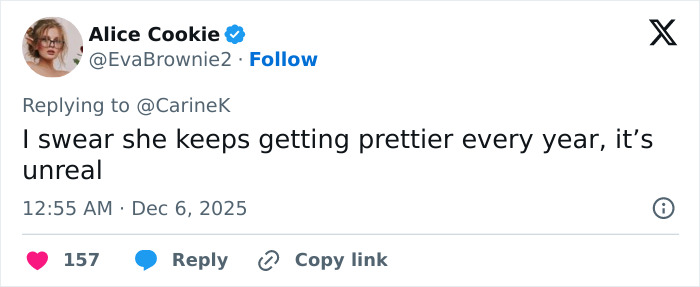 Screenshot of a tweet praising Miley Cyrus’s youthful glow and viral makeover after taking the veneers out.