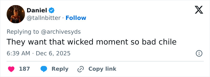 Screenshot of a viral tweet about Sydney Sweeney and Amanda Seyfried highlighting media bias and racial double standards debate. Screenshot of a viral tweet about Sydney Sweeney and Amanda Seyfried highlighting media bias and racial double standards debate.