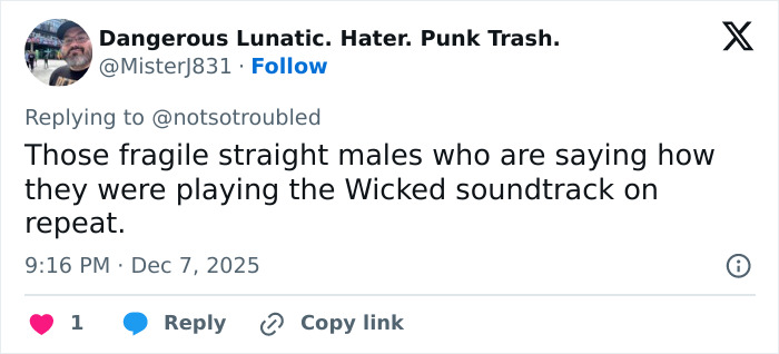 Tweet criticizing fragile masculinity stereotypes in response to David Corenswet sparking outrage over 1950s perspective.