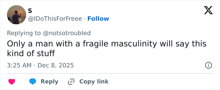 Screenshot of a tweet criticizing fragile masculinity, related to David Corenswet’s 1950s perspective of masculinity.