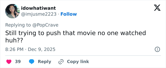 Sydney Sweeney Sports Illustrated cover with fans noticing an odd detail sparking widespread online discussion. Sydney Sweeney Sports Illustrated cover with fans noticing an odd detail sparking widespread online discussion.