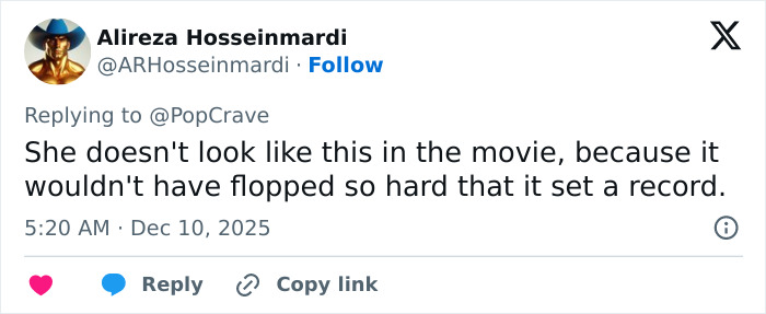 Sydney Sweeney on Sports Illustrated cover, fans spot odd detail sparking widespread attention and discussion online. Sydney Sweeney on Sports Illustrated cover, fans spot odd detail sparking widespread attention and discussion online.