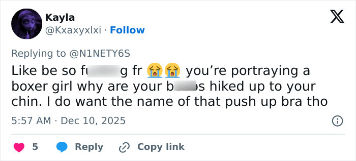 Sydney Sweeney fans spot odd detail in Sports Illustrated cover, sparking wide online discussion and reactions. Sydney Sweeney fans spot odd detail in Sports Illustrated cover, sparking wide online discussion and reactions.