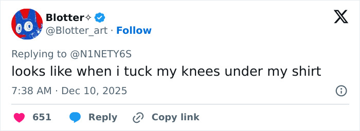 Sydney Sweeney posing for Sports Illustrated cover with fans spotting an odd detail sparking discussions online Sydney Sweeney posing for Sports Illustrated cover with fans spotting an odd detail sparking discussions online