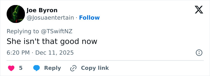 "Morphing Into Kanye": Taylor Swift Accused Of "Success Narcissism" By Angry Fans "Morphing Into Kanye": Taylor Swift Accused Of "Success Narcissism" By Angry Fans