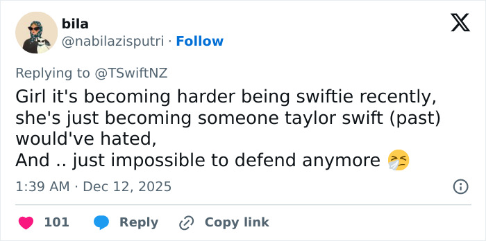 "Morphing Into Kanye": Taylor Swift Accused Of "Success Narcissism" By Angry Fans "Morphing Into Kanye": Taylor Swift Accused Of "Success Narcissism" By Angry Fans