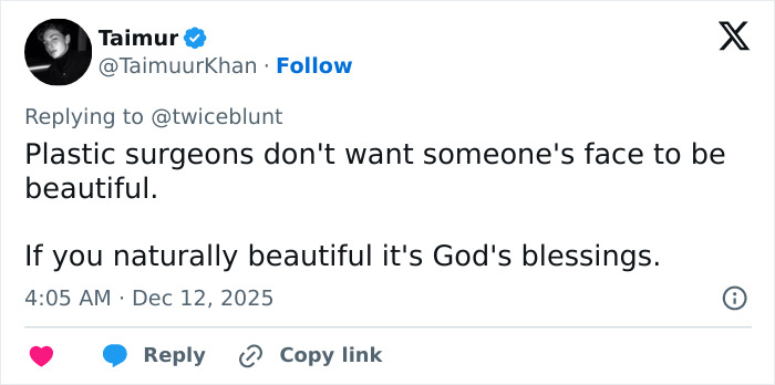 Tweet discussing plastic surgeons and natural beauty amid plastic surgery rumors sparked by Emily Blunt's podcast appearance.