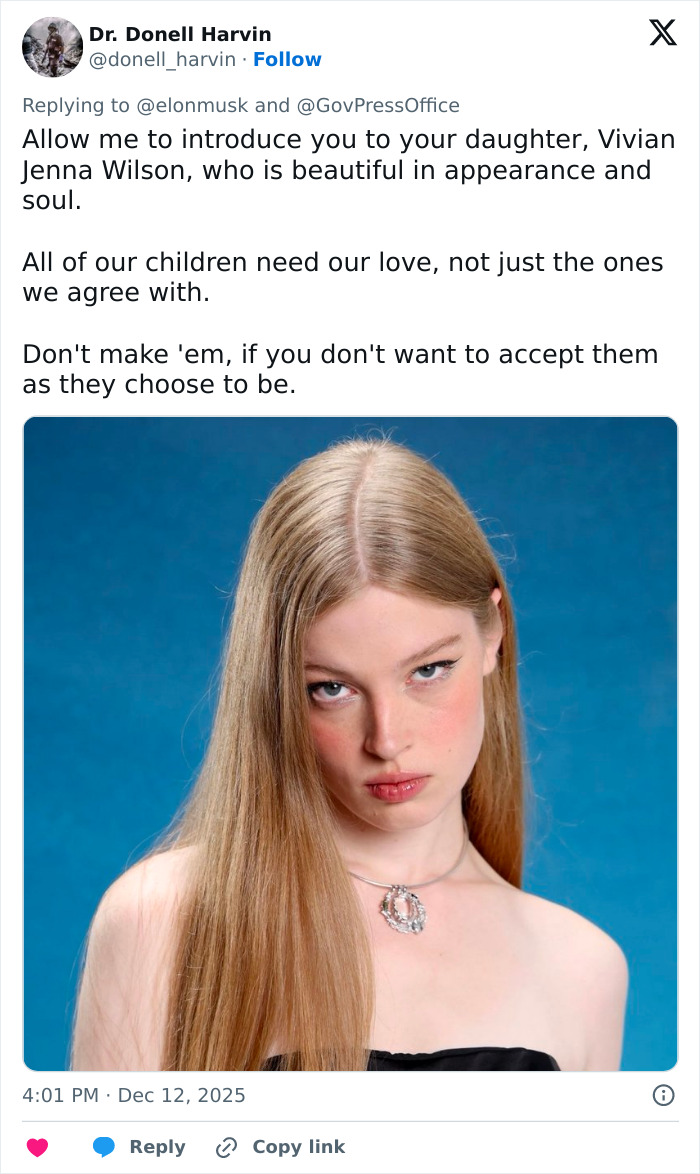 Tweet discussing mental illness and acceptance in response to Elon Musk’s comment about daughter Vivian with portrait of a young woman. Tweet discussing mental illness and acceptance in response to Elon Musk’s comment about daughter Vivian with portrait of a young woman.