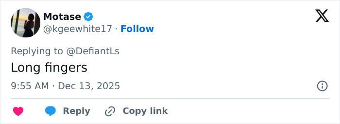 Screenshot of a tweet mentioning Cynthia Erivo’s oddly large hands sparking debate about her appearance. Screenshot of a tweet mentioning Cynthia Erivo’s oddly large hands sparking debate about her appearance.