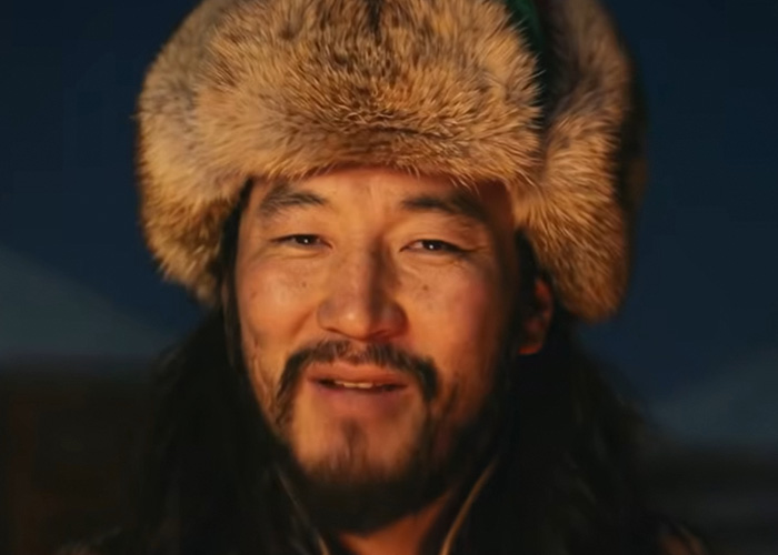 Mongolian throat singer wearing a traditional fur hat performing the viral Jingle Bells Christmas anthem of 2025. Mongolian throat singer wearing a traditional fur hat performing the viral Jingle Bells Christmas anthem of 2025.