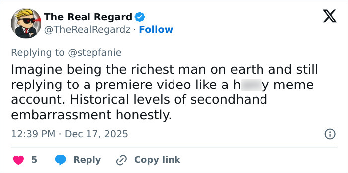 Screenshot of a tweet criticizing Elon Musk’s weird comment about Sydney Sweeney’s chest causing online reaction. Screenshot of a tweet criticizing Elon Musk’s weird comment about Sydney Sweeney’s chest causing online reaction.