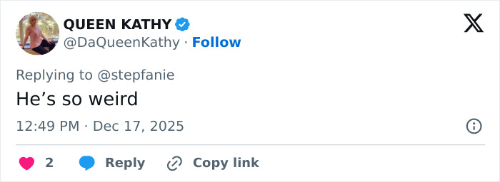 Screenshot of a Twitter reply saying he’s so weird in response to Elon Musk’s comment about Sydney Sweeney’s chest. Screenshot of a Twitter reply saying he’s so weird in response to Elon Musk’s comment about Sydney Sweeney’s chest.