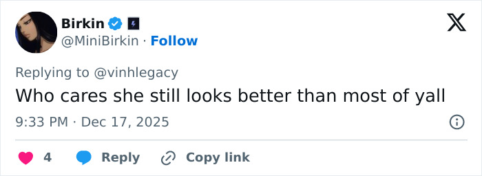 Screenshot of a social media comment praising appearance amid discussion of Kris Jenner ditching gloves after viral facelift. Screenshot of a social media comment praising appearance amid discussion of Kris Jenner ditching gloves after viral facelift.