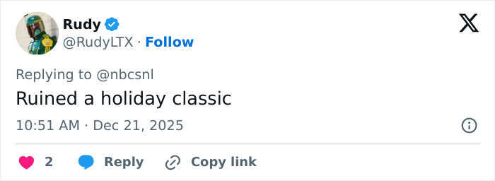 Screenshot of a Twitter reply criticizing SNL’s Home Alone parody featuring Ariana Grande, highlighting fan division over the twist. Screenshot of a Twitter reply criticizing SNL’s Home Alone parody featuring Ariana Grande, highlighting fan division over the twist.