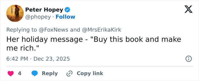Erika Kirk acusada de lucrar com a tragédia com mensagem de Natal promovendo o livro de Charlie Kirk Erika Kirk acusada de lucrar com a tragédia com mensagem de Natal promovendo o livro de Charlie Kirk
