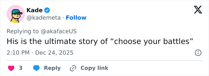 Screenshot of a tweet reply about Machine Gun Kelly's boy band dancing going viral with a negative reaction.