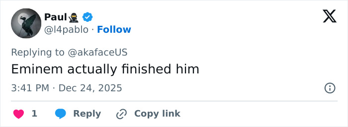 Tweet from user Paul replying about Machine Gun Kelly's boy band dancing going viral with a critical comment online. Tweet from user Paul replying about Machine Gun Kelly's boy band dancing going viral with a critical comment online.