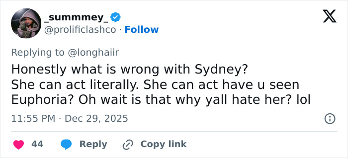 Social media post defending Sydney Sweeney’s acting skills amid Sydney Sweeney and Lindsay Lohan comparison debate. Social media post defending Sydney Sweeney’s acting skills amid Sydney Sweeney and Lindsay Lohan comparison debate.