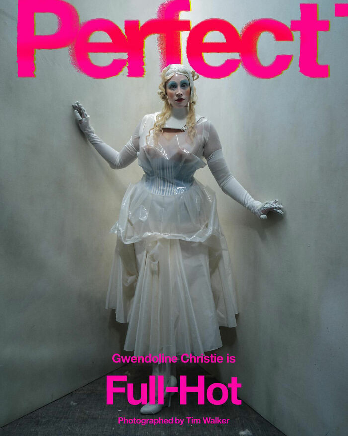 "A New Home For Lice": Gwendoline Christie’s Bizarre Hair Look Hijacks Fashion Awards "A New Home For Lice": Gwendoline Christie’s Bizarre Hair Look Hijacks Fashion Awards