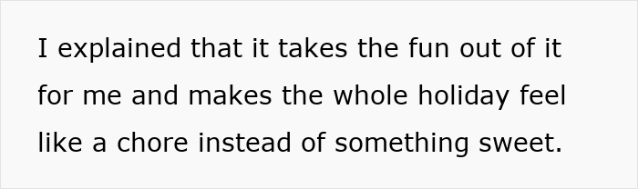 Alt text:
Man upset after pressuring girlfriend about PS5 gift, ending up empty-handed during Christmas holiday conversation.