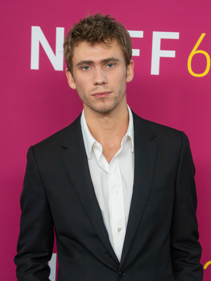 Actor Owen Teague, 27