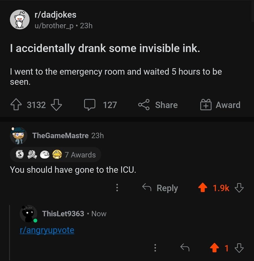 Reddit dad joke about drinking invisible ink with angry upvotes and awards in a humor thread.